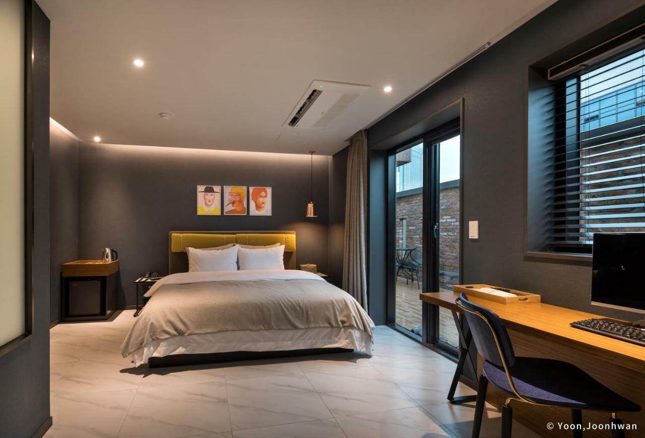 Brown Dot Hotel Seomyeon Busan Exteriör bild