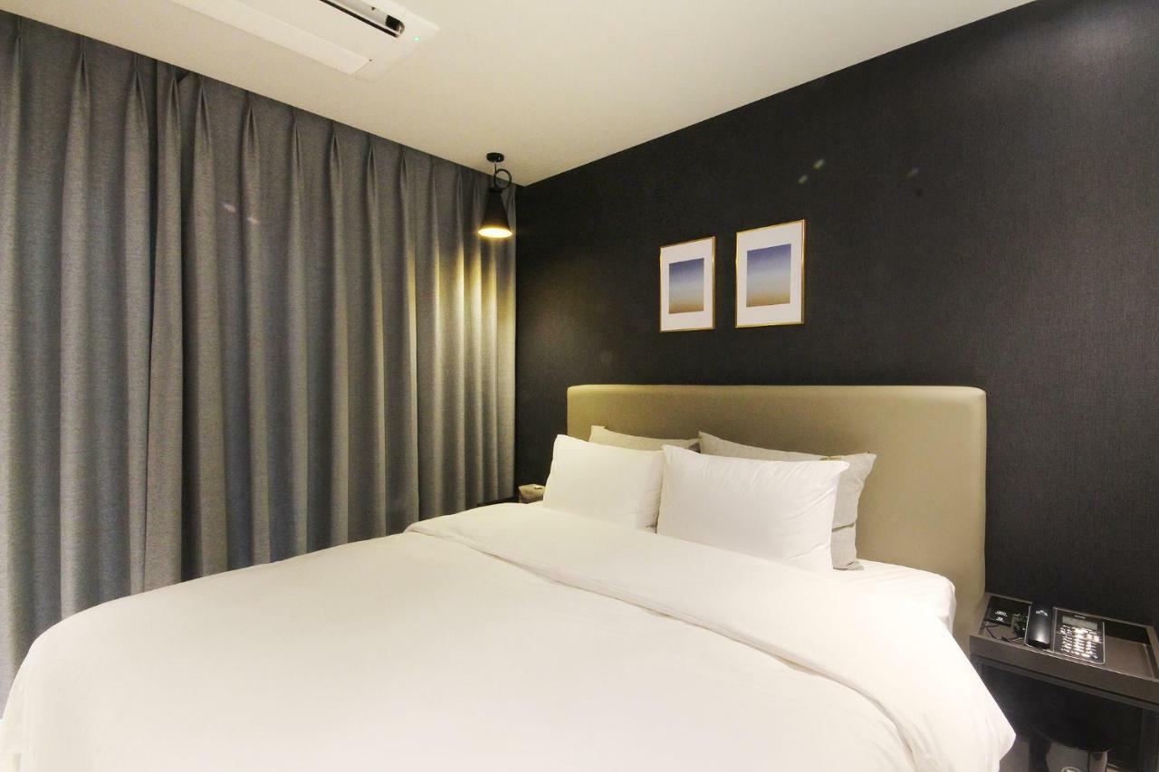 Brown Dot Hotel Seomyeon Busan Exteriör bild