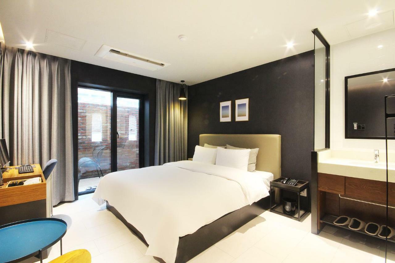 Brown Dot Hotel Seomyeon Busan Exteriör bild