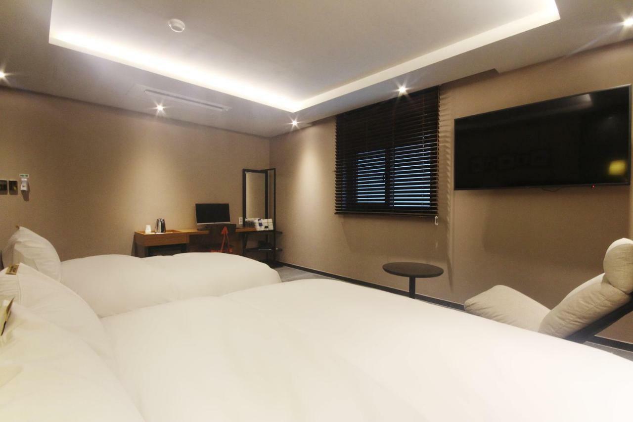 Brown Dot Hotel Seomyeon Busan Exteriör bild