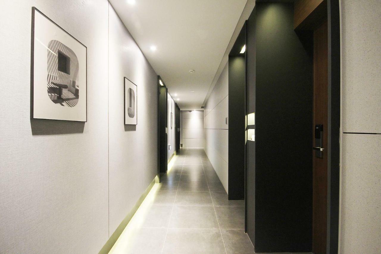 Brown Dot Hotel Seomyeon Busan Exteriör bild