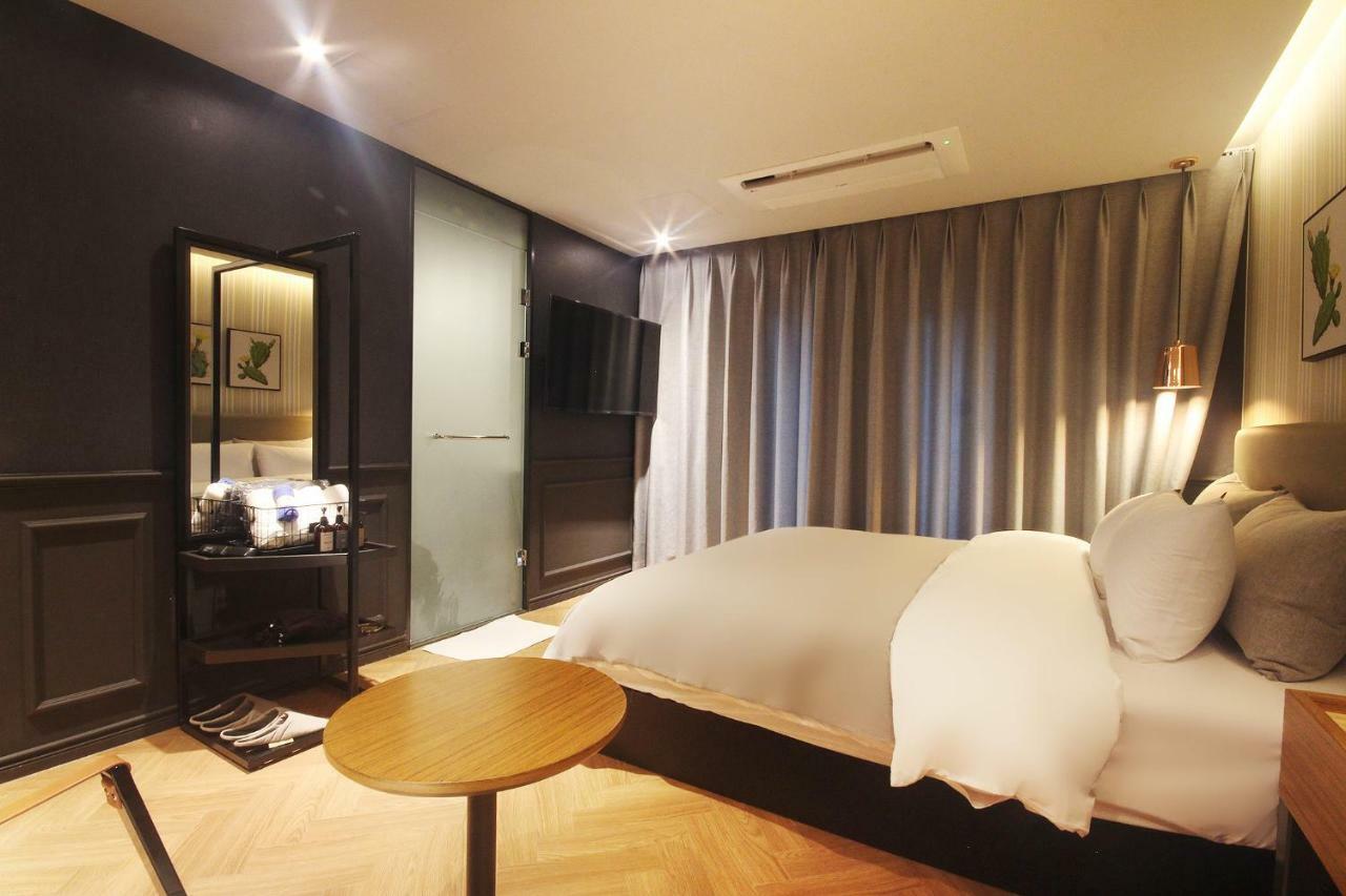 Brown Dot Hotel Seomyeon Busan Exteriör bild