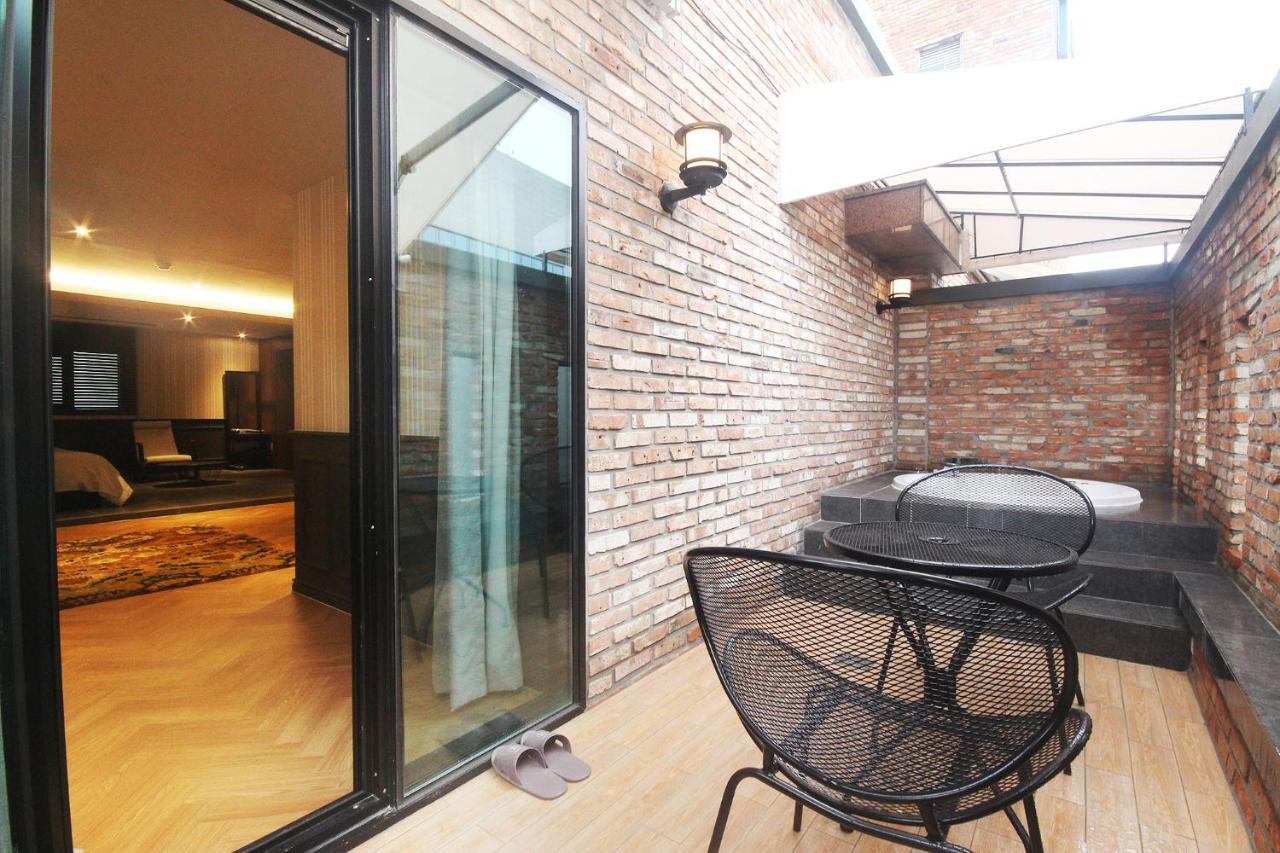Brown Dot Hotel Seomyeon Busan Exteriör bild