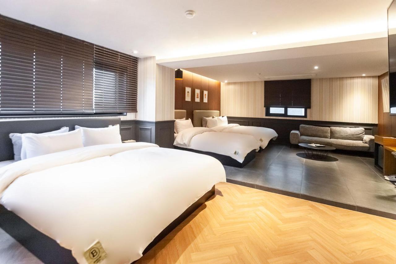Brown Dot Hotel Seomyeon Busan Exteriör bild