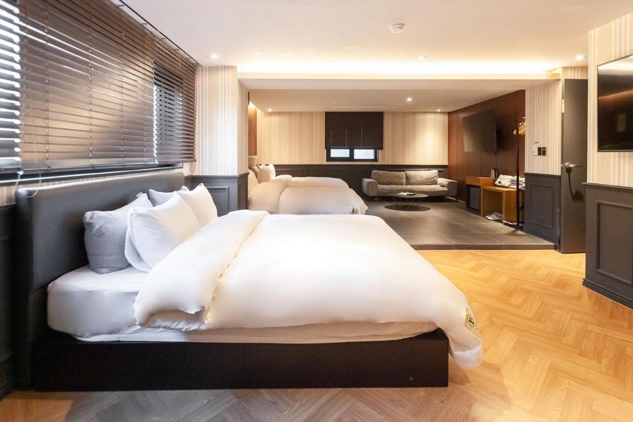 Brown Dot Hotel Seomyeon Busan Exteriör bild